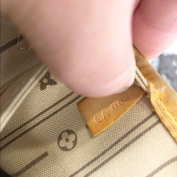 ***SOLD***Neverfull MM - Picture 6 of 12